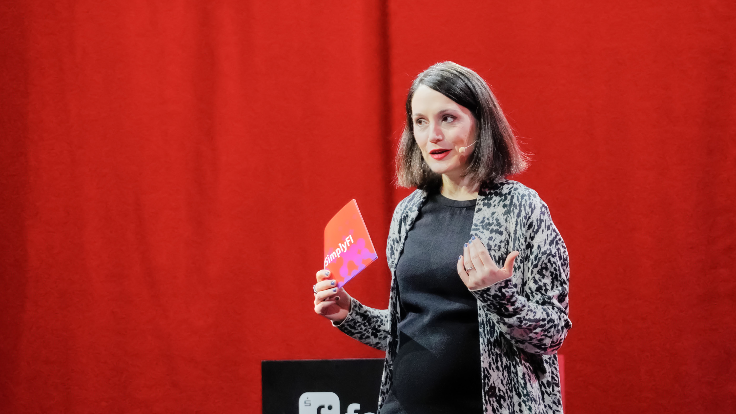 KI-Expertin und Moderatorin des FI-Forums 2023: Verena Fink
