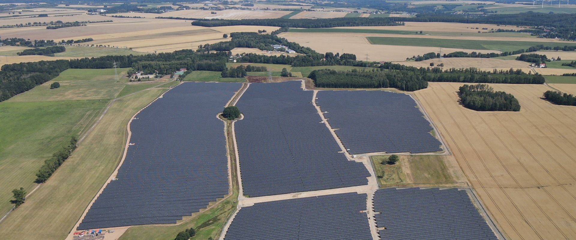 FI sichert sich grünen Strom aus DAL-Solarpark 